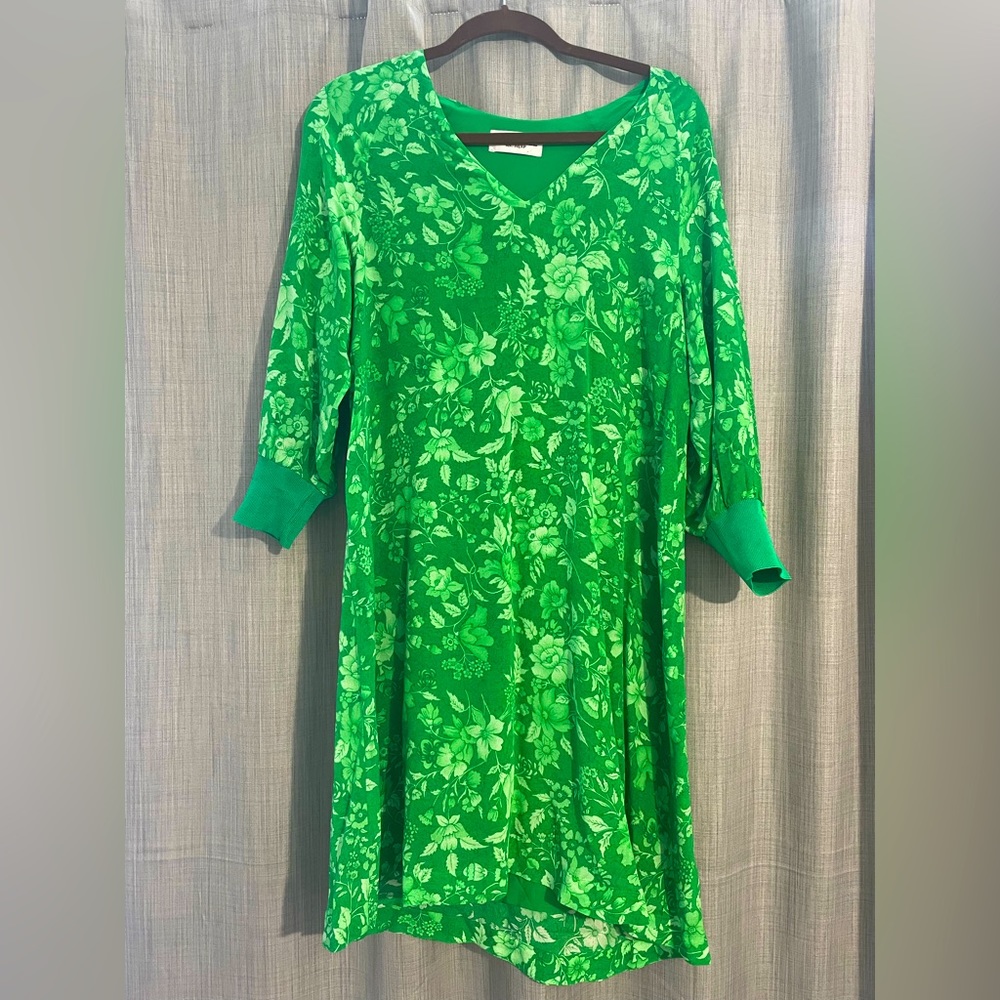100% silk green floral dress